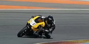 motorcycle tank slap