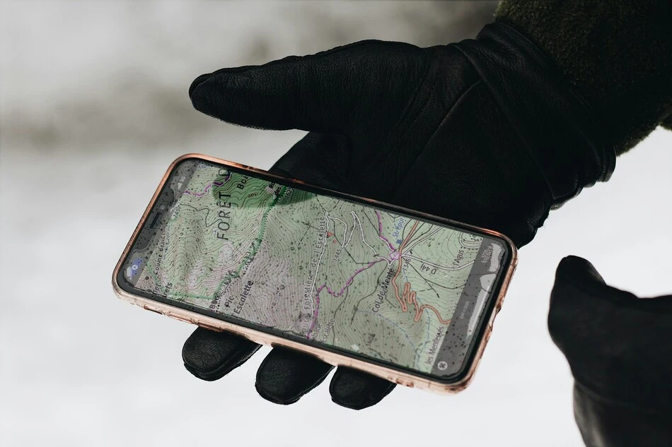 Are GPS Trackers Legal: Key Laws and Restrictions